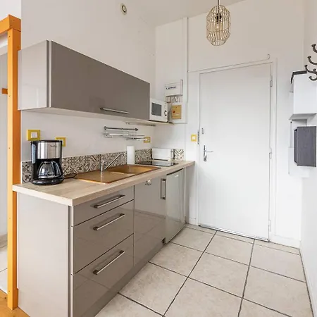 181 Albion Beautiful View And Pool! 아파트 *