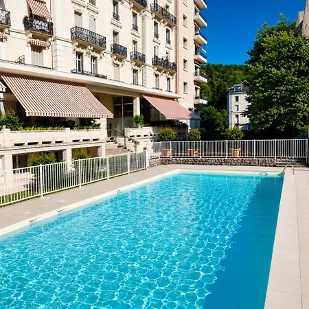 Vue Dent Du Piscine Proche Thermes Appartamento